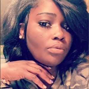 Meet your Posher, Lanetta